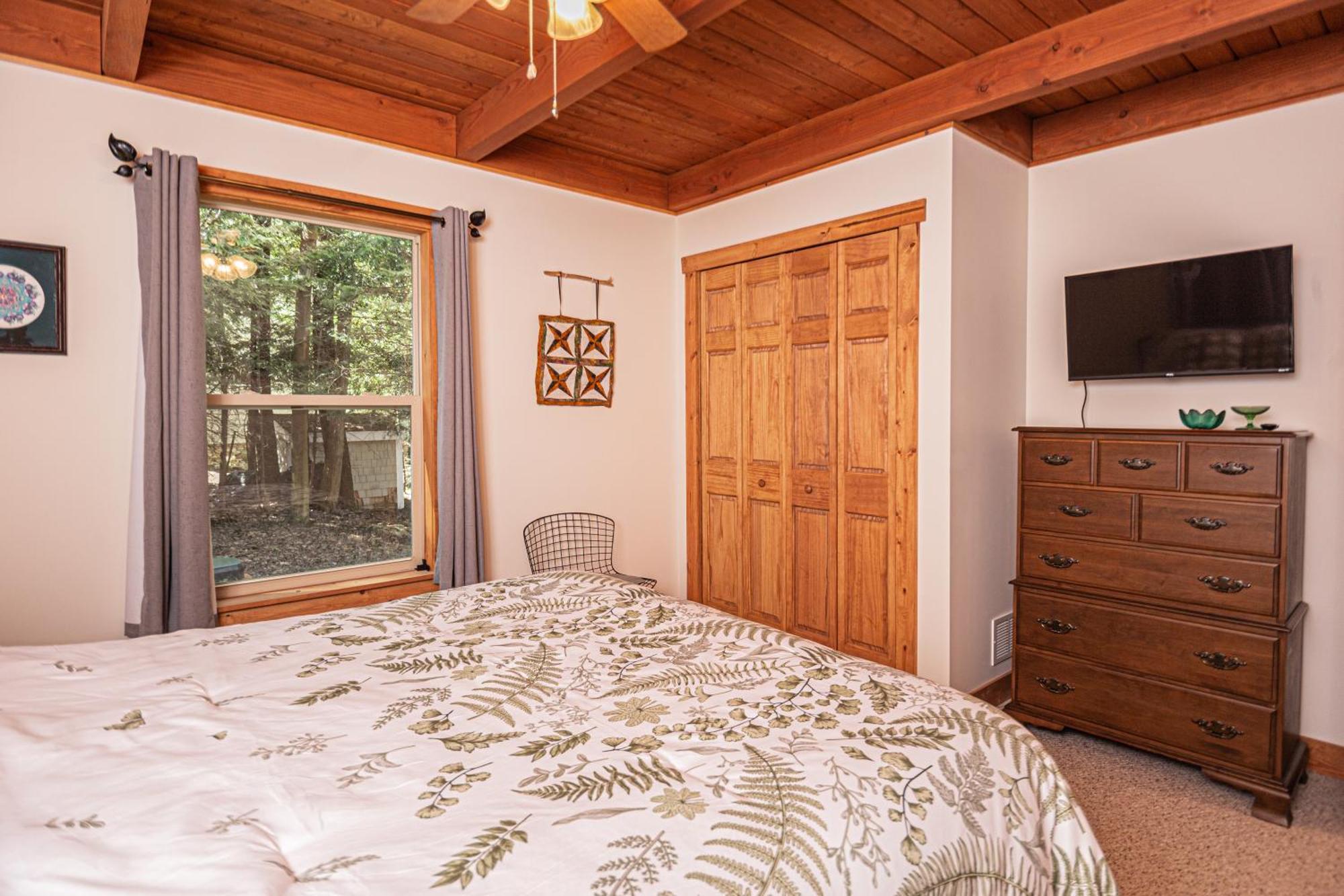 Maplewood Cottage МакХенри Екстериор снимка