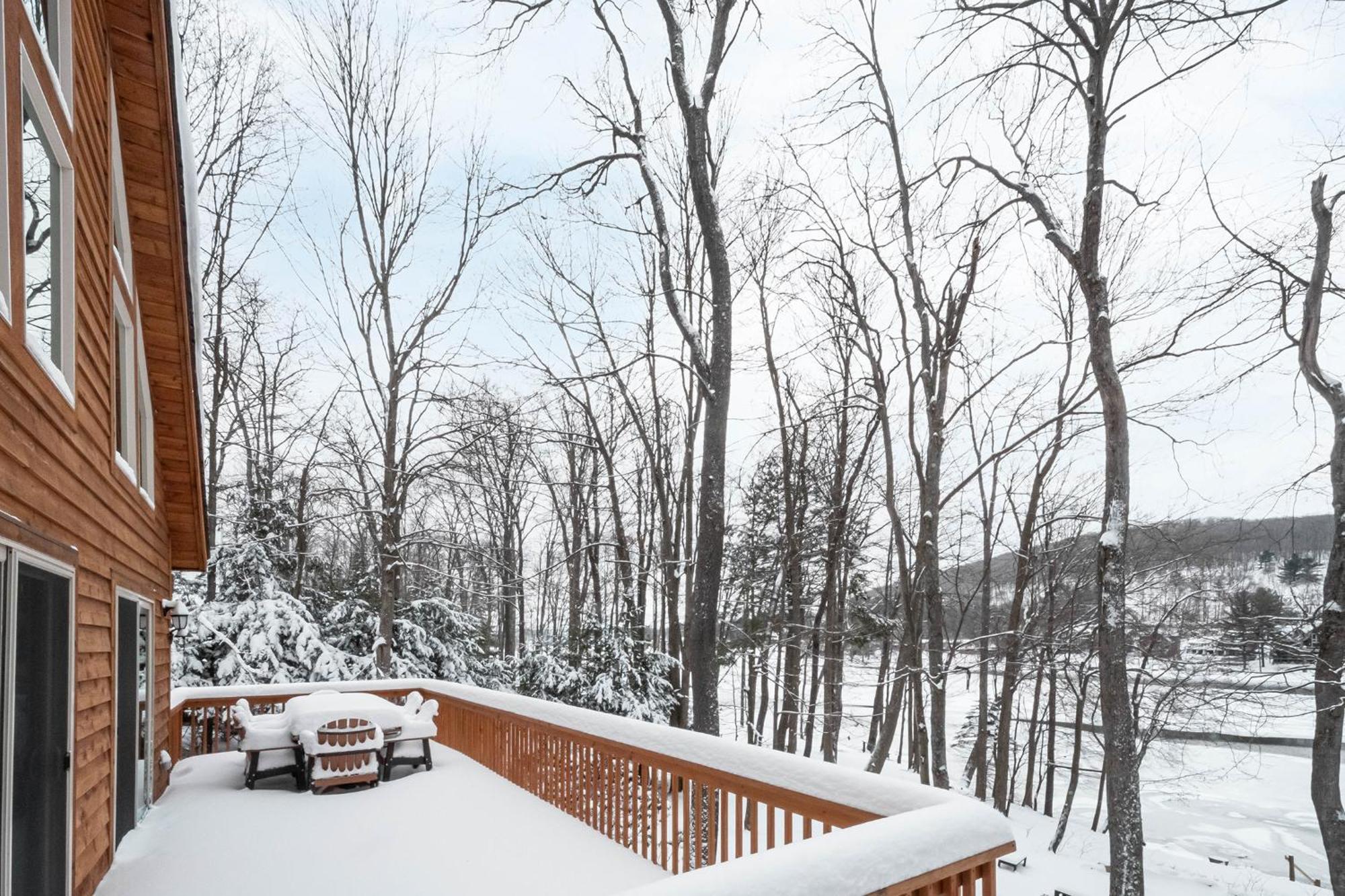 Maplewood Cottage МакХенри Екстериор снимка