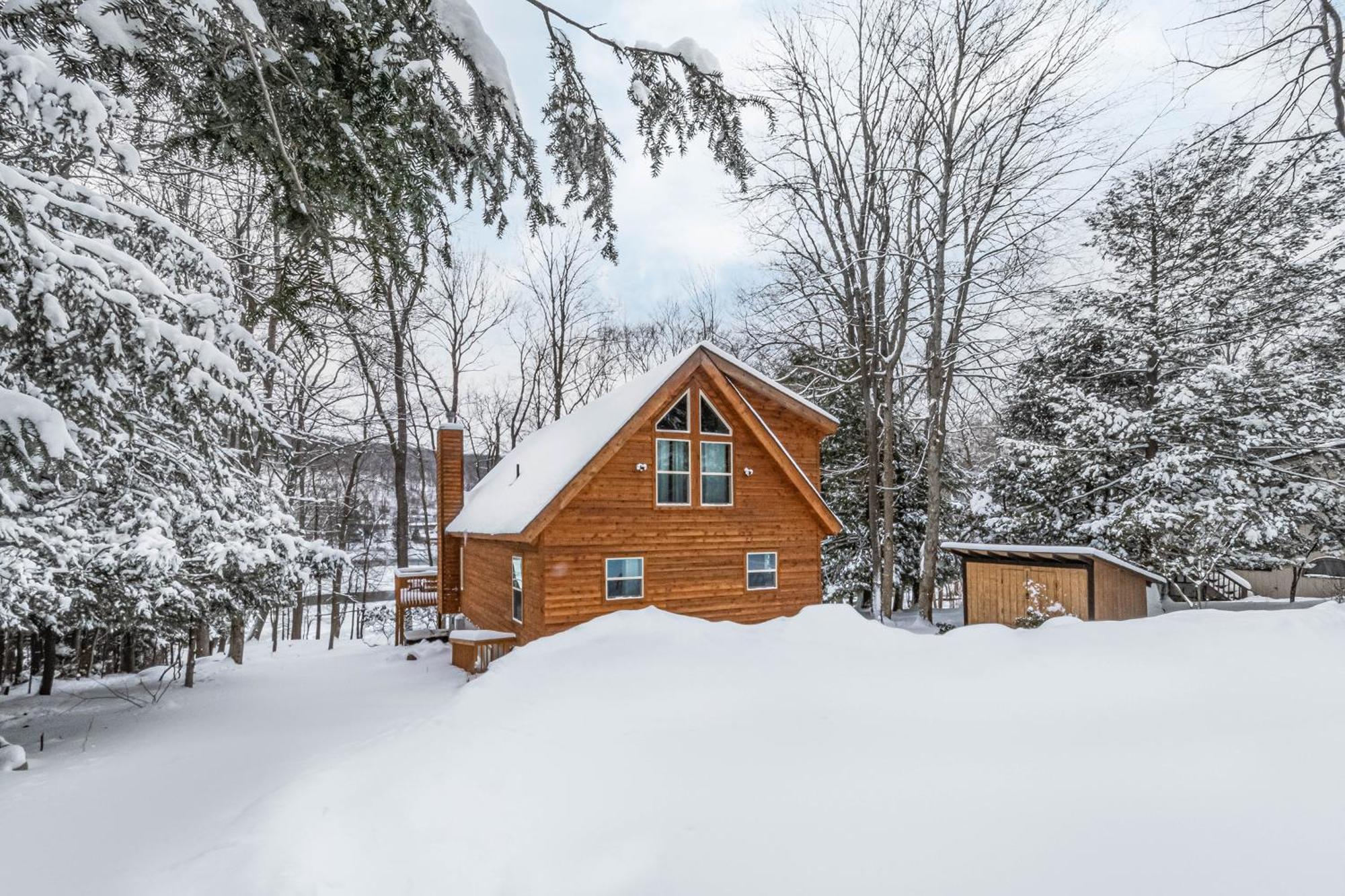 Maplewood Cottage МакХенри Екстериор снимка